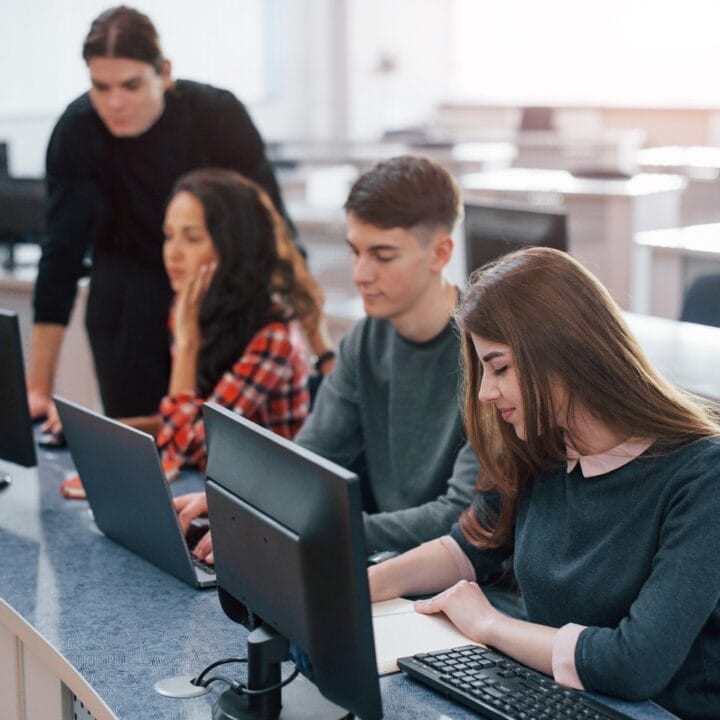 Spacious Area Group Young People Casual Clothes Working Modern Office 1
